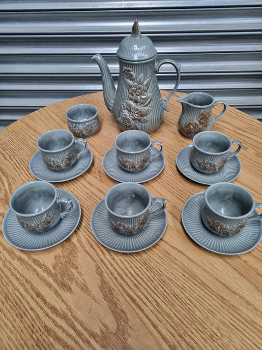 Sylva G tea set